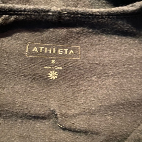 Athleta black shirt size Small - Picture 3 of 3